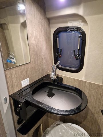 Camper PÖSSL Roadstar 600 L Automat 180PS