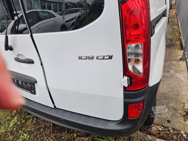 Minibüs MERCEDES-BENZ Citan Kasten 109CDI lang/Navi/PDC/Klima