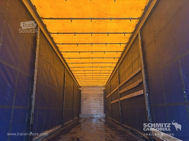 Semiremorcă deschisă cu prelată Schmitz Cargobull Semitrailer Curtainsider Mega