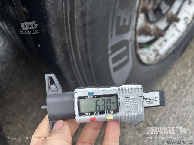 Semiremorcă deschisă cu prelată Schmitz Cargobull Semitrailer Curtainsider Mega
