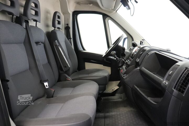 Dobozos furgon Peugeot Boxer 330 2.2 HDI 130PK Profit+ - Airco - Cruis...