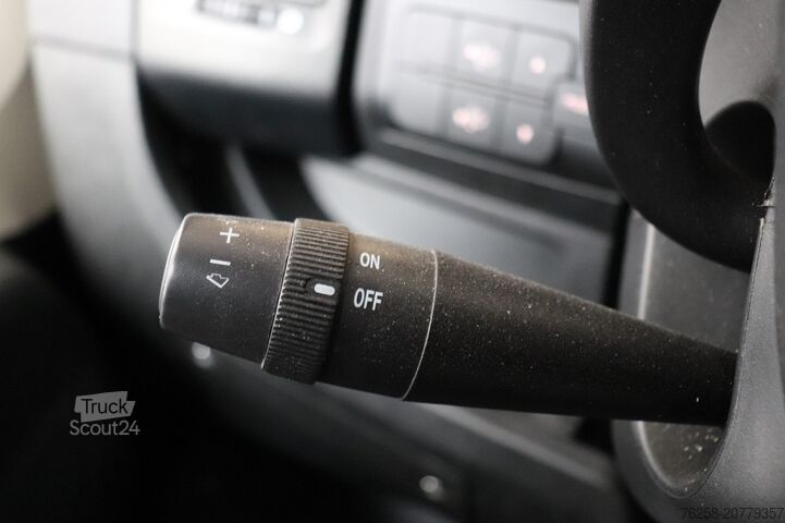 Dobozos furgon Peugeot Boxer 330 2.2 HDI 130PK Profit+ - Airco - Cruis...