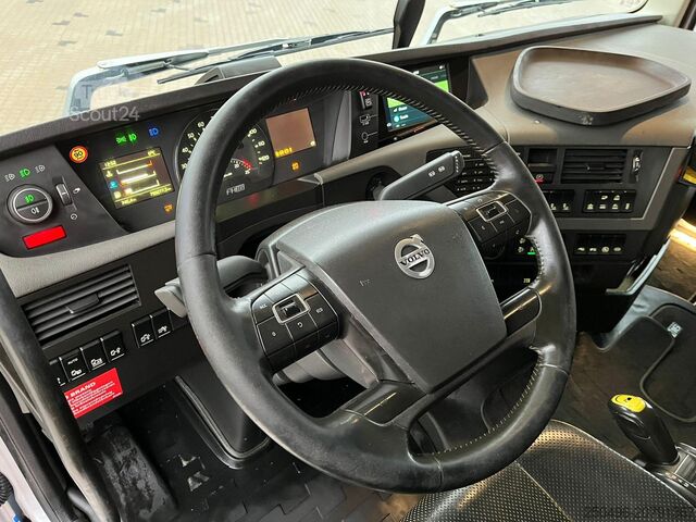 Rönkszállító Volvo FH 16 650 8x4*4 CRANAB TZ12.2