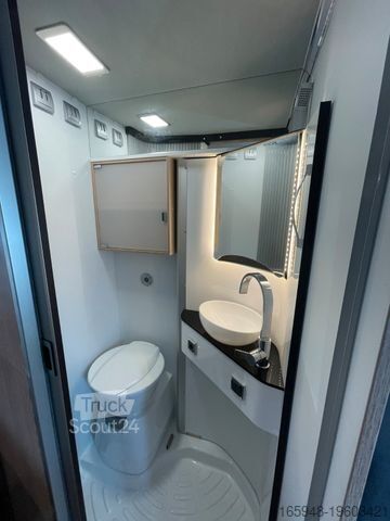 Camper van PÖSSL Summit 640 *Aufstelldach*5.Sitzplatz*4,0t*