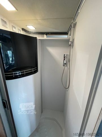 Camper van PÖSSL Summit 640 *Aufstelldach*5.Sitzplatz*4,0t*