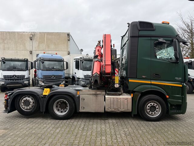 Кран-манипулятор на шасси грузовика Mercedes-Benz Actros 2542 6X2 Kran Fassi F335 bis 22.5 Meter
