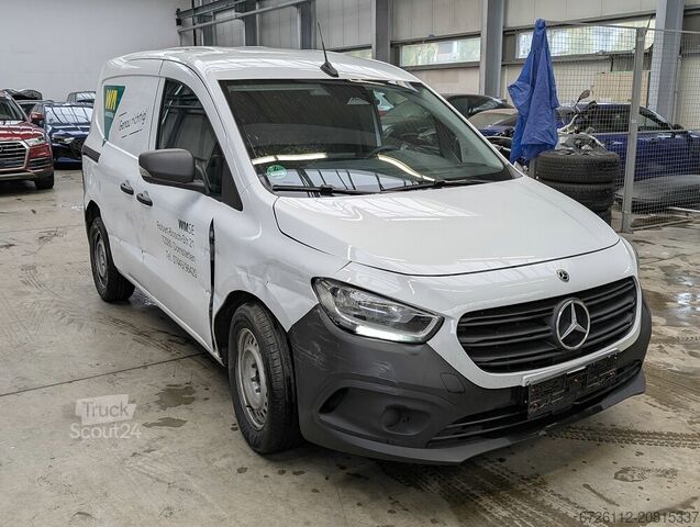 Mercedes-Benz Citan 112 CDI, zadní kamera, navigace, klimatizace, vyhřívání sedadel Mercedes-Benz Citan