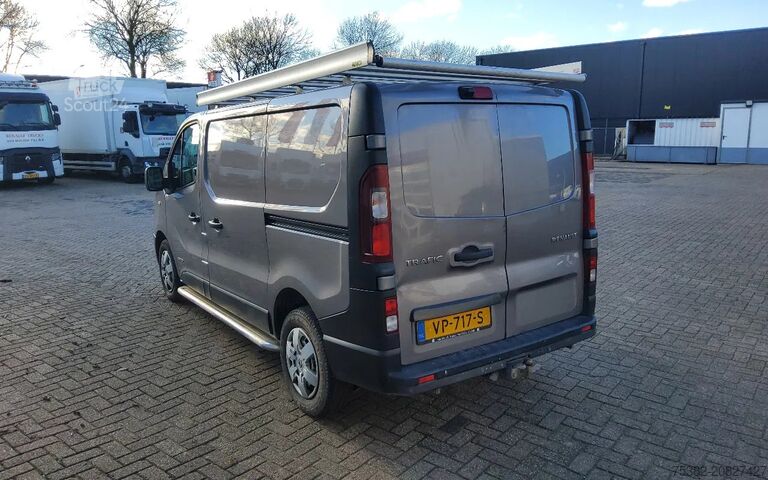 Ploščati dostavnik Renault Trafic 140 PK - L1H1 GESLOTEN - 2x ZIJSCHUIFDEU...