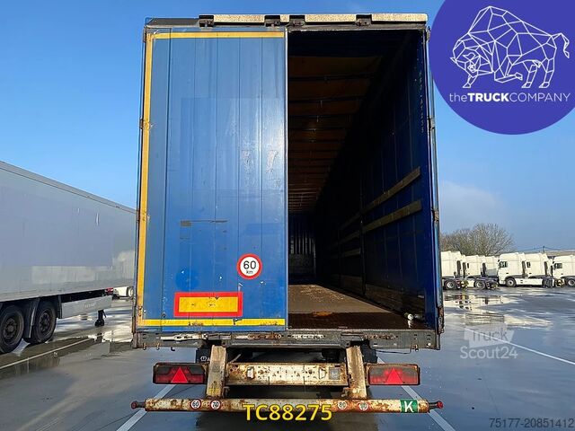 Sliding tarpaulins Krone