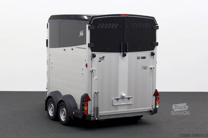 Ló-szállító utánfutó Ifor Williams HBX 511|SCHWARZ +SATTELKAMMER