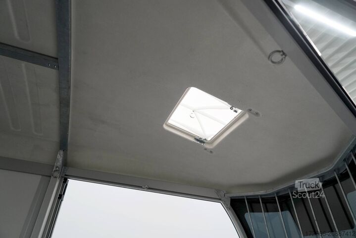 Ló-szállító utánfutó Ifor Williams HBX 511|SCHWARZ +SATTELKAMMER