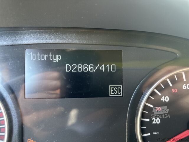 Prevoznik gradbenih strojev MAN TGA 26.410