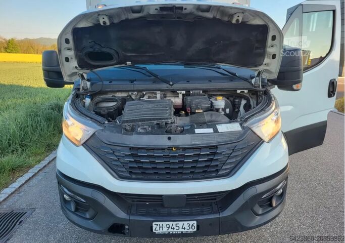 Skříňová dodávka Iveco Daily