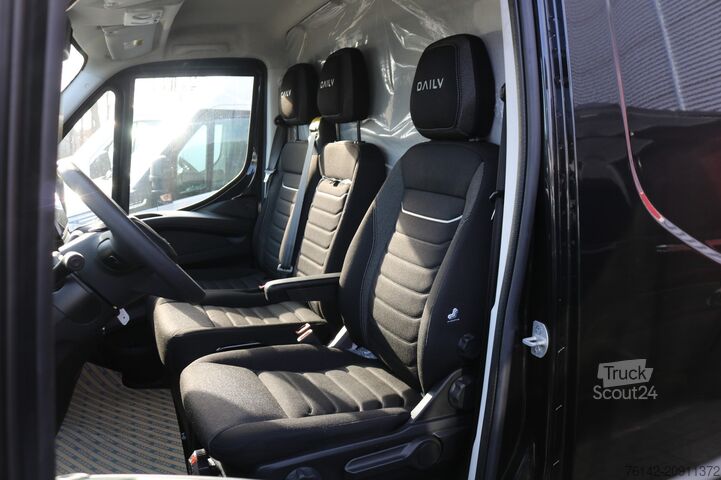 Bestelwagen Iveco Daily 35S18 L2 H2 Hi-Matic Automaat Navigatie C...