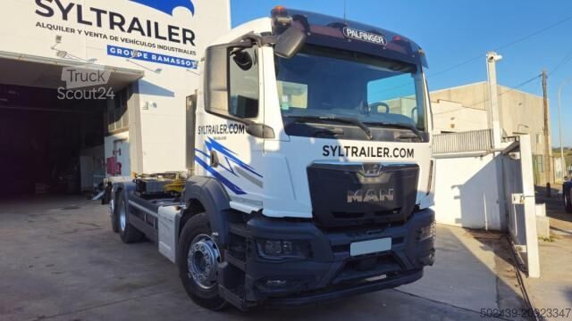 Camión volquete MAN TGS 26.470 (LOCATION / RENT)