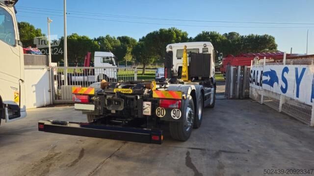 Camión volquete MAN TGS 26.470 (LOCATION / RENT)