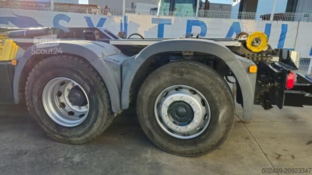 Camión volquete MAN TGS 26.470 (LOCATION / RENT)