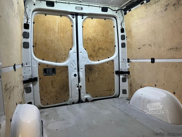 Kastenwagen VOLKSWAGEN Crafter 2,0 TDI Kasten *Klima*AHK*Garantie*Euro6