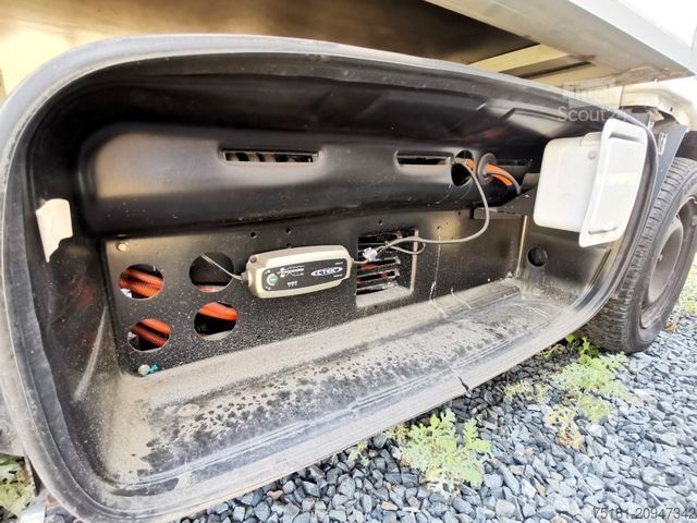 Transporter mit Koffer CENNTRO METRO /26KWH/ CARGO BOX L/ FÜR ERSATZTEILE!