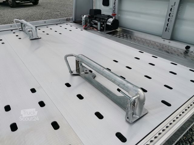 Odtahové vozidlo IVECO Daily 35S18 ABSCHLEPPWAGEN/ 4,7M/ WINDE/AHK 3,5T