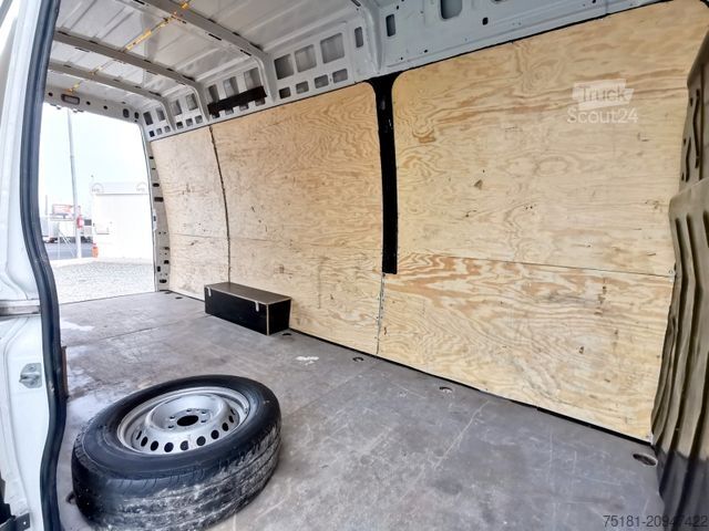 Dodávka s vysokou střechou IVECO Daily 35S16 SUPERMAXI XL/ KLIMA/ 1.BES.