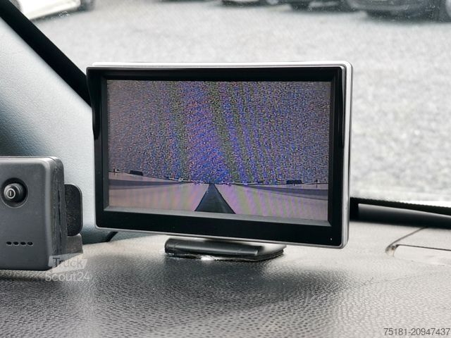 Furgone isotermico frigorifero FORD Transit 2.2TDCI/114KW KÜHLKOFFER 9PAL/ ZWILLING