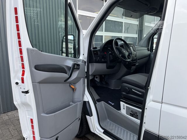 Carrinha de tejadilho alto Volkswagen Crafter 2.0 TDI L2H2 Kast Inrichting Trekhaak 3...
