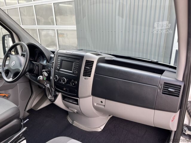 Carrinha de tejadilho alto Volkswagen Crafter 2.0 TDI L2H2 Kast Inrichting Trekhaak 3...