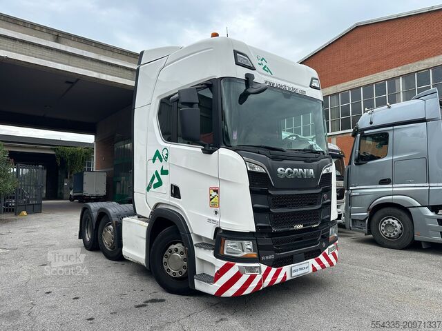 Standardni vlačilec SCANIA R 520 6x2 con ralla variabile