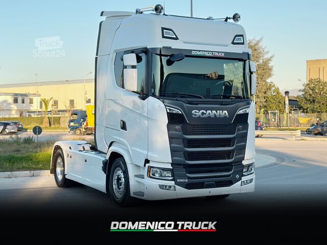 Tracteur routier standard SCANIA 590S V8
