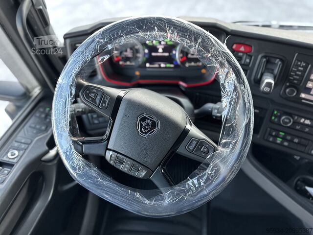 Tracteur routier standard SCANIA 590S V8