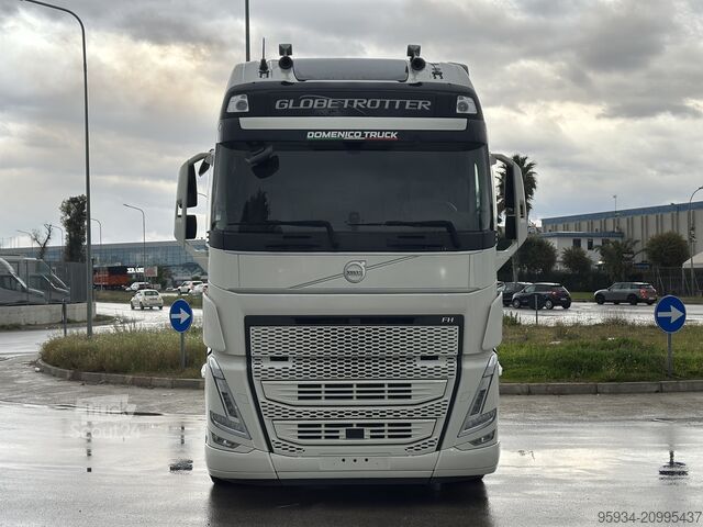 Standard tractor unit Volvo FH 500