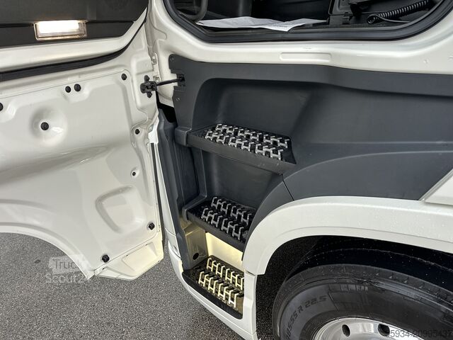 τυπική μονάδα τράκτορα Volvo FH 500