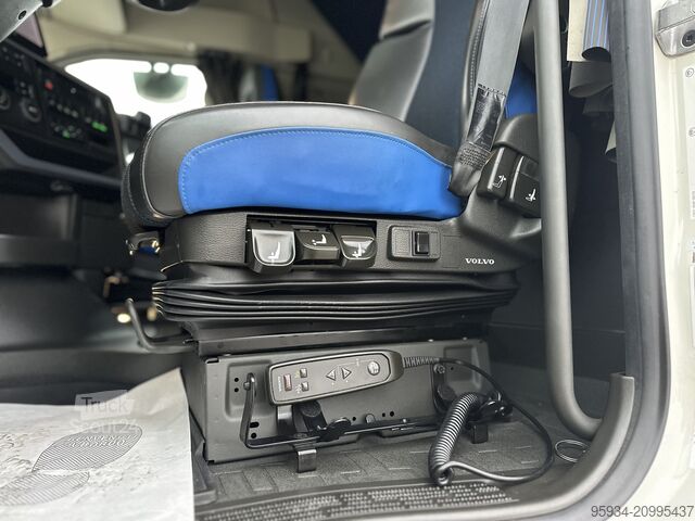 Standard tractor unit Volvo FH 500