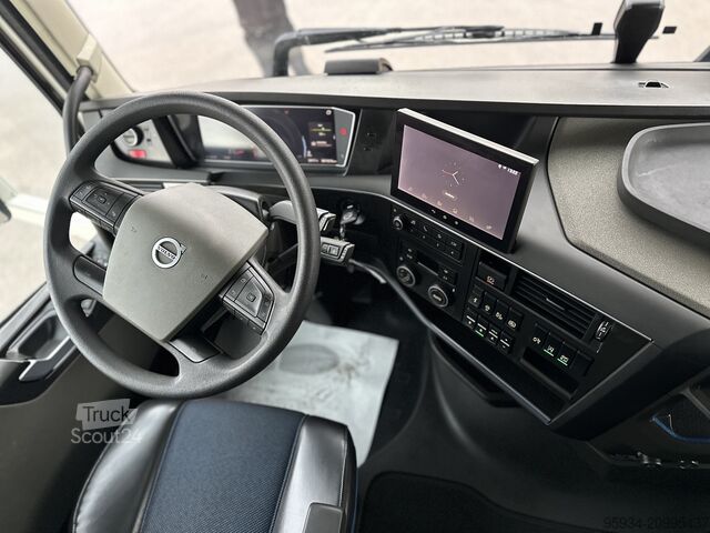 Standard tractor unit Volvo FH 500
