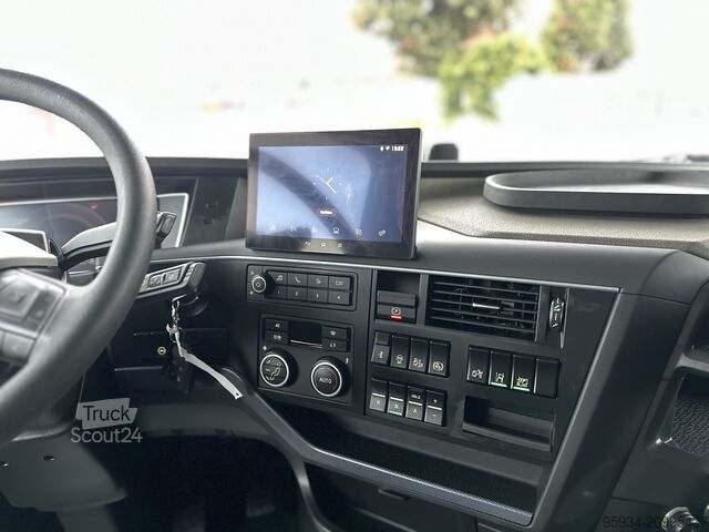 Standard tractor unit Volvo FH 500