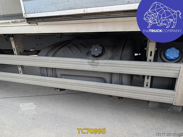 čemodāns Renault D 210