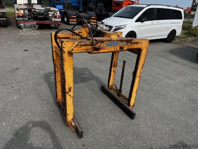 Camion équipé d'une grue  verschiedene Ladekran Anbauteile