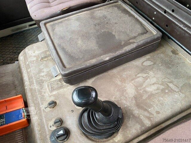 Lastbilchassi Mercedes-Benz 2635 6x4 2635 6x4, V8-Motor