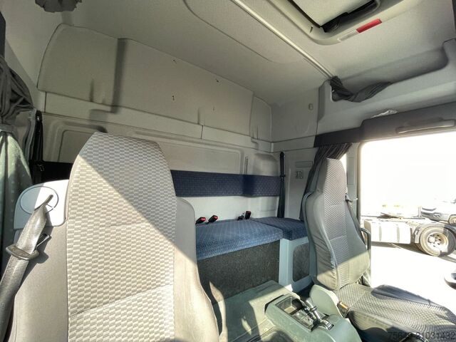 Camion à usage spécial MAN TGM 18.330 4X2 LL TGM 18.330 4X2 LL, Fahrschulausstattung