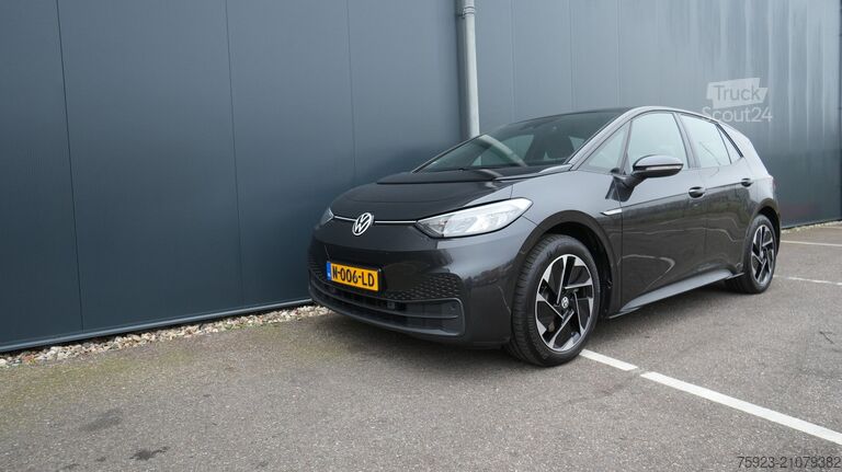 Passenger transportation Volkswagen ID.3 PURE 45KWH