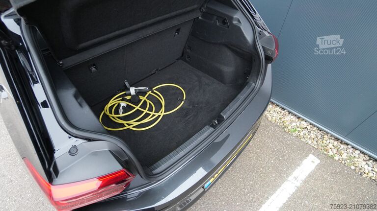 Passenger transportation Volkswagen ID.3 PURE 45KWH