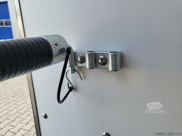 Ρυμουλκούμενο μεταφοράς αλόγων BÖCKMANN Duo Esprit silver + black