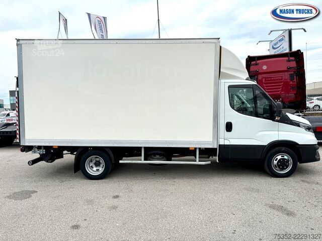 Vrachtwagen met bakwagen Iveco Daily 35c160 3.0