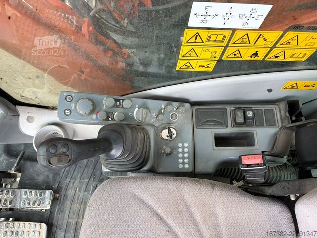 Bandgrävare Hitachi ZX210-6