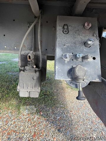 SEMIRIMORCHIO MERKER SEMIRIMORCHIO