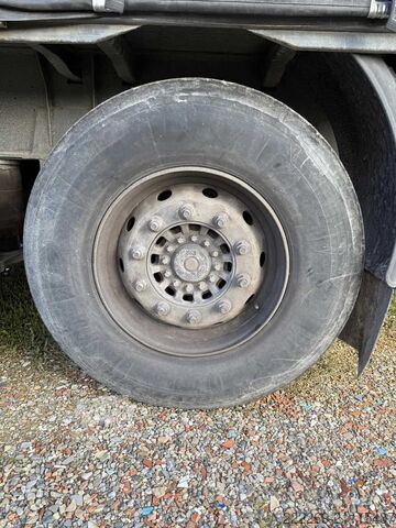 SEMIRIMORCHIO MERKER SEMIRIMORCHIO