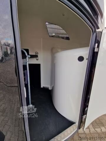 Pferdeanhänger BÖCKMANN Comfort Schwarz 2-Pferdeanhänger