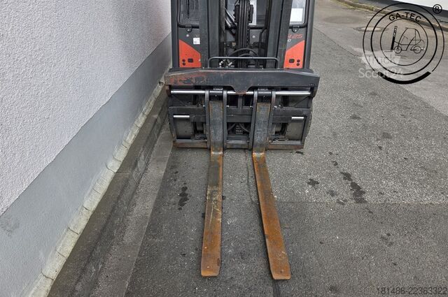 LPG-vorkheftruck Linde H25T-02