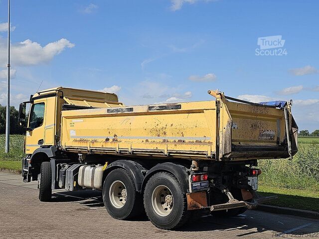 Трехсторонний опрокидыватель MERCEDES-BENZ ACTROS 2643